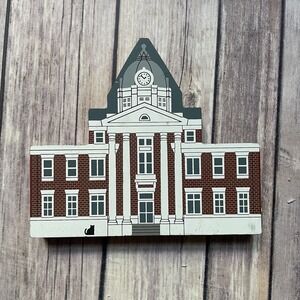 1994 The Old Pasco County Courthouse The Cat's Meow Shelf Sitter